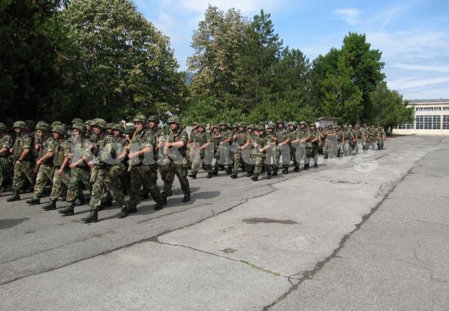 Обучиха над 110 военнослужещи във Враца