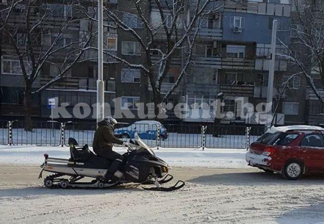 Димитър Велков: Общината да подари моторна шейна на всяко домакинство, като не може да изчисти улиците