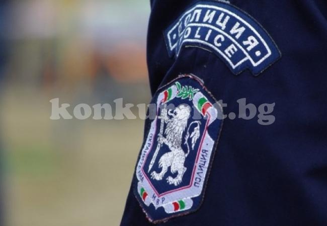 Полицаи арестуваха „колега“ за нарушение