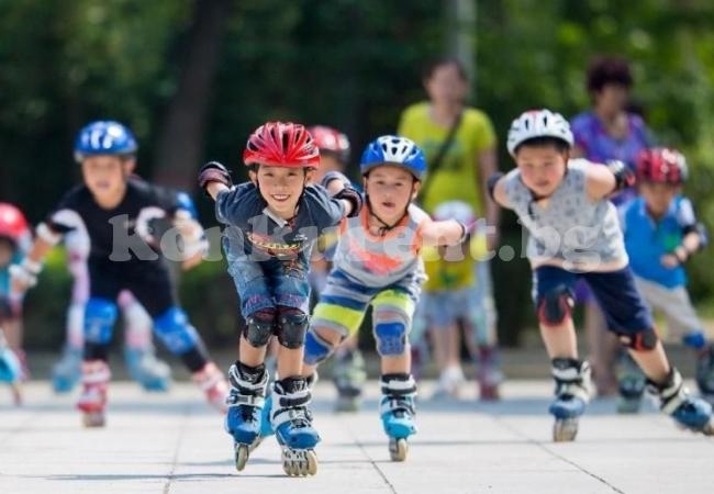 КЗП: Как да осигурим безопасно лято на децата си, докато карат тротинетки, ролери и скейтборди?  