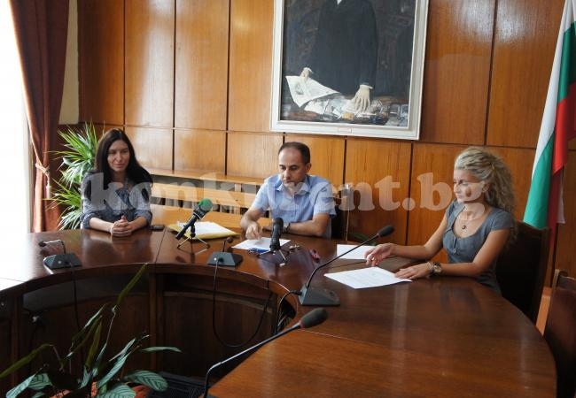 „Инекс Трейд“ се бори сама със себе си да ремонтира общината във Враца