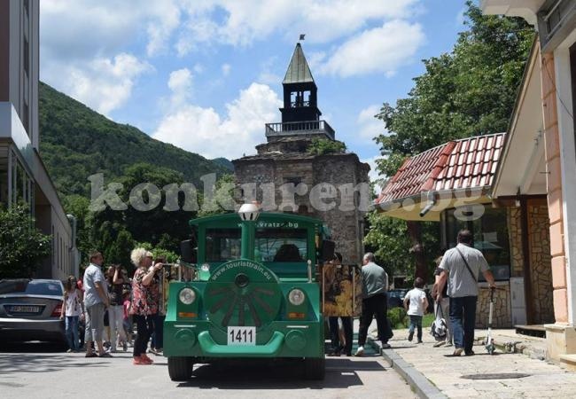 Атракционното влакче ще вози жители и гости на Враца по време на Традиционния есенен панаир
