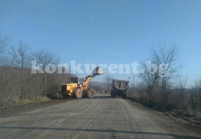 Ремонтират шосе към Чипровци