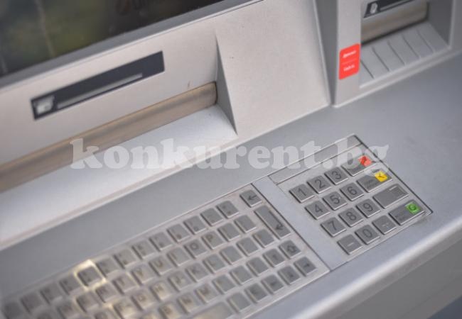 Устройства с боя може да защитават банкоматите от кражба