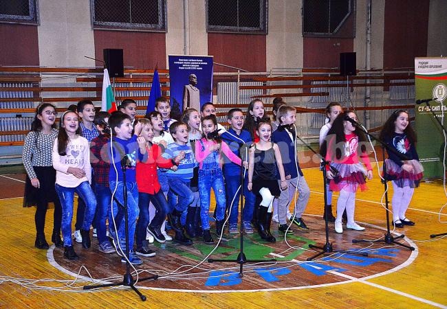 Вечер на талантите обедини учениците от СУ „Васил Кънчов“ 