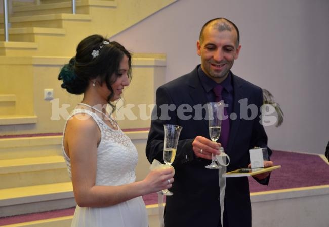 Маркъс се ожени за Цвети на Свети Валентин СНИМКИ