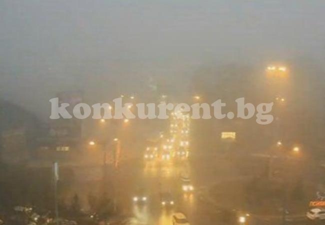 7 души са ранени при катастрофа в Бургас заради гъста мъгла