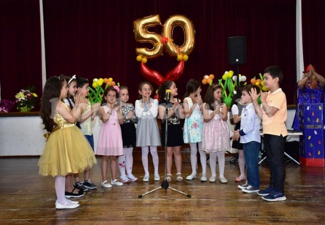 С детско парти детска градина „Вълшебница“ отбеляза  50-годишен юбилей СНИМКИ