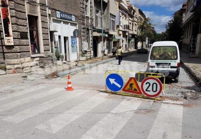 Затварят заради ремонт възлова улица във Враца