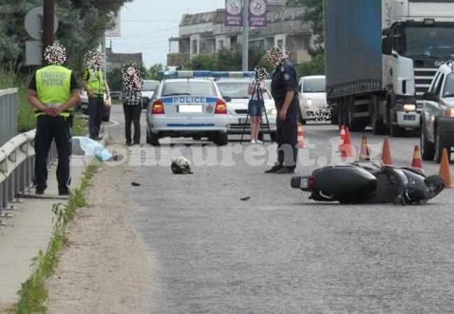 Мотор уби жена на пътя 