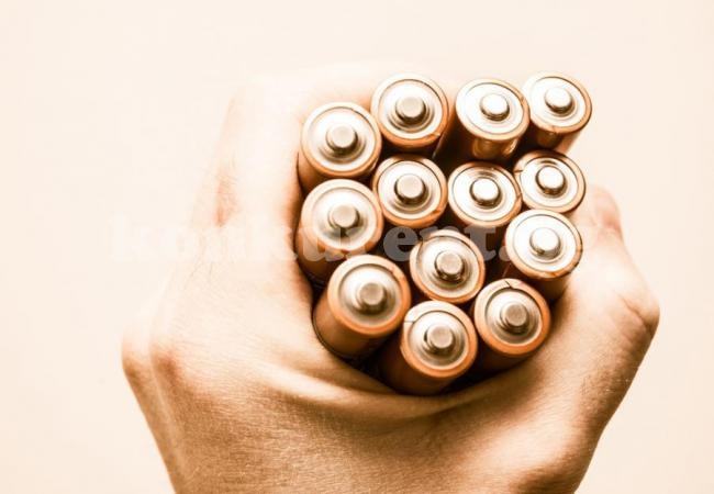 Как да проверим дали дадена батерия има заряд
