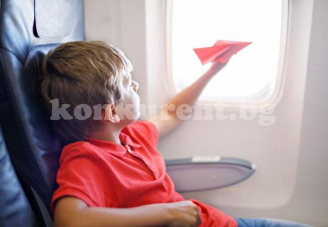 Дете в самолета – правила, документи и полезна информация