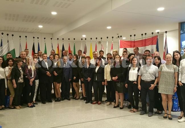 Младежи от Враца влязоха в Европейския парламент в Брюксел 