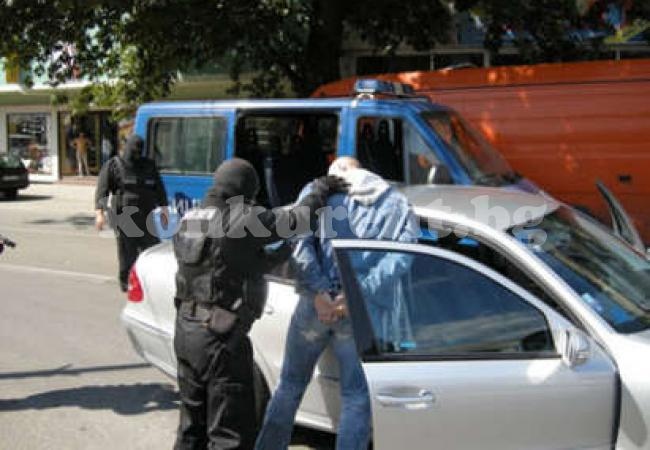Полиция плъзна из Врачанско, душат за наркотици