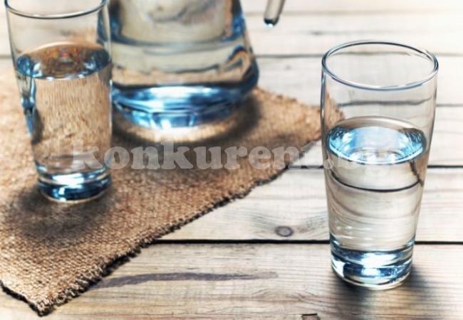 С този прост трик ще пиете повече вода!  