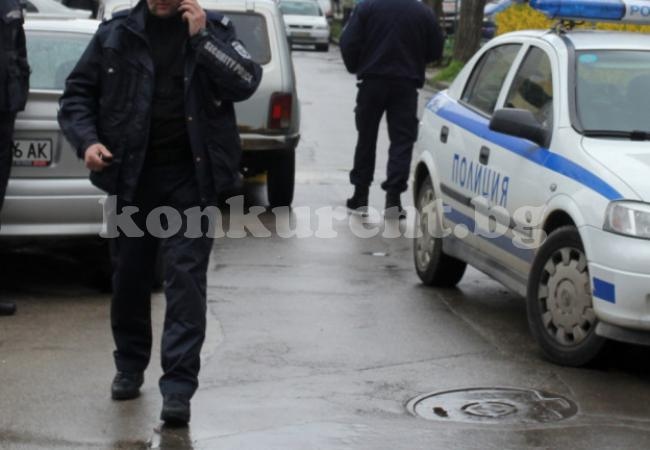 Полицаи душиха във Врачанско