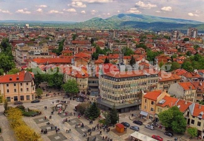 Продават 12 недвижими имоти във Враца
