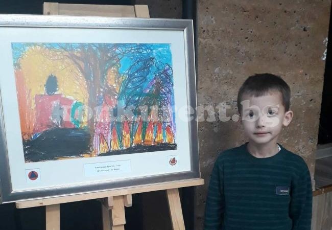 7-годишен е сред победителите в конкурса за детска рисунка „С очите си видях бедата“