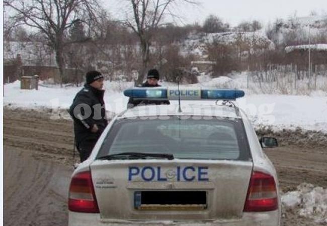 Полиция души във Враца и близките села