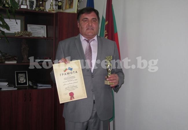 Кметът на Криводол сгази общинска наредба 