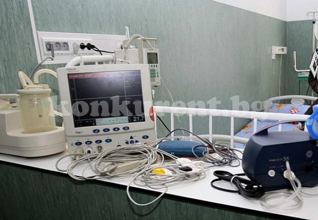 Проверка установи: Локомотивен машинист работи в хемодиализата във Видин