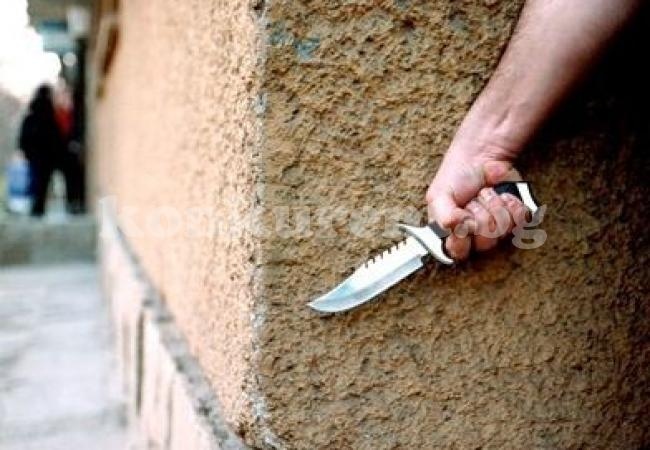 Намушкаха с нож младеж в Англия, разследват терористичен акт