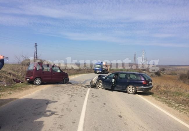 Две жени са пострадали при зловещата катастрофа на пътя за Криводол /СНИМКИ 18+/
