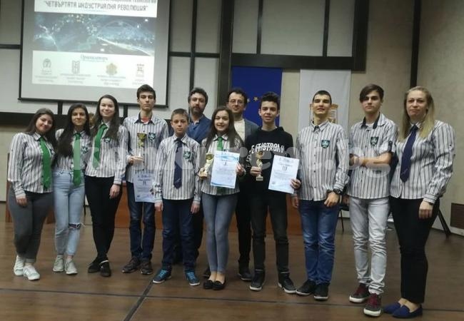  Учениците от ППМГ - Враца с 5 награди от национално състезание по информационни технологии