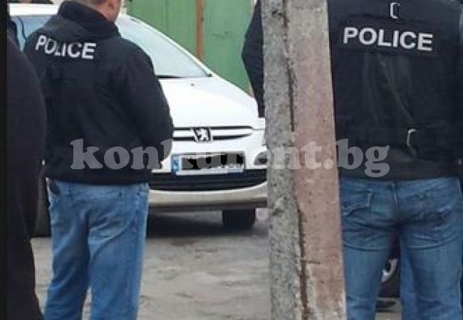 Задържаха младеж с наркотици във Враца