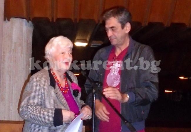 Ето кой печели наградите от театралните фестивали във Враца