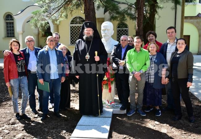 Паметник на големия фабрикант Мито Орозов откриха във Враца
