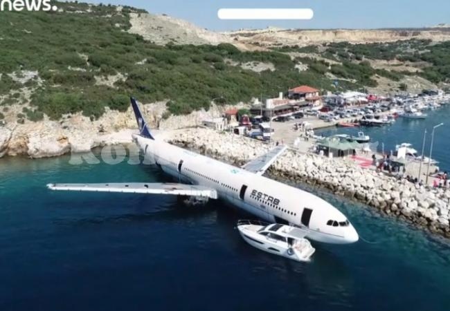 Потопиха самолет в морето край Турция, за да има условия за скуба дайвинг