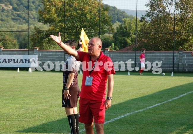 Джамбазки почна в Беласица, официално ще е треньор след края на наказанието