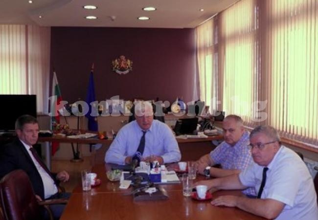 Разбраха се - дават още пари на превозвачите в Пловдив