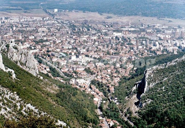 Търсят кандидати за два имота в центъра на Враца