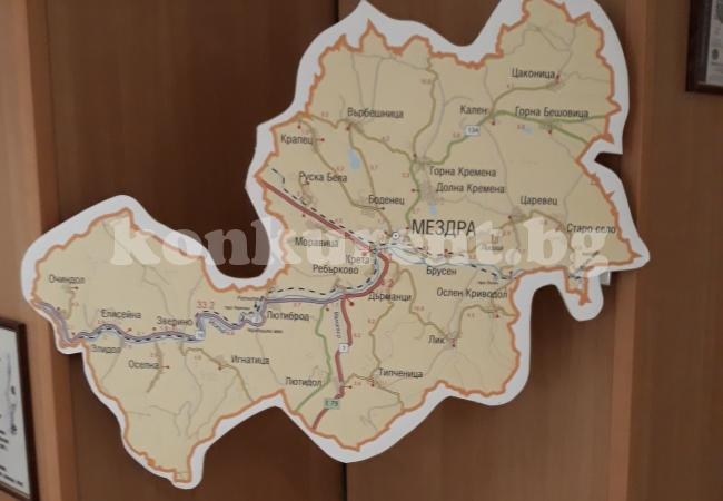 Паднаха двама дългогодишни кметове на села в Мездренско