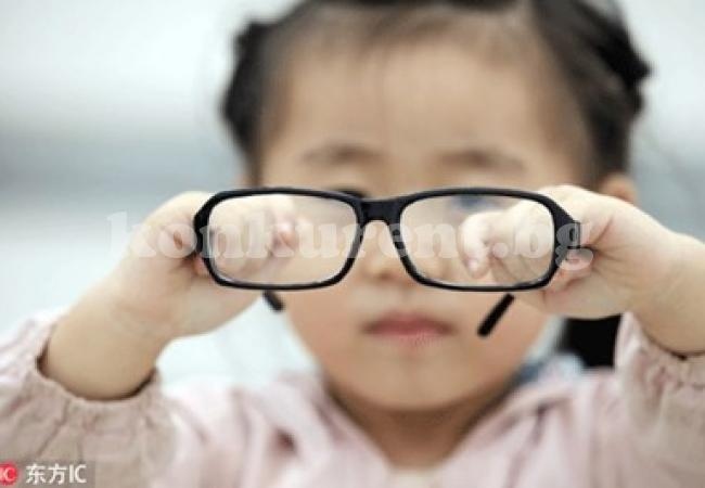 Пекин ускорява мерките за опазване на зрението на децата