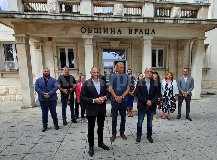 Кръстев регистрира ГЕРБ за изборите във Враца СНИМКИ+ВИДЕО