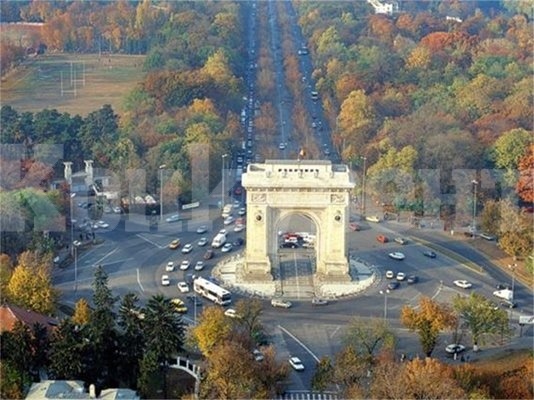 Букурещ модернизира наземния си градски транспорт