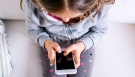 ЕК проверява дали Фейсбук и Инстаграм манипулират децата