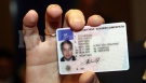 Спипаха мъж със странна шофьорска книжка от Дубай