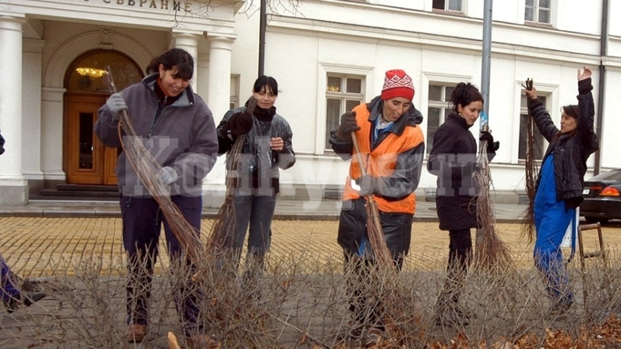 Бедняци останаха без помощи, отказали общественополезен труд