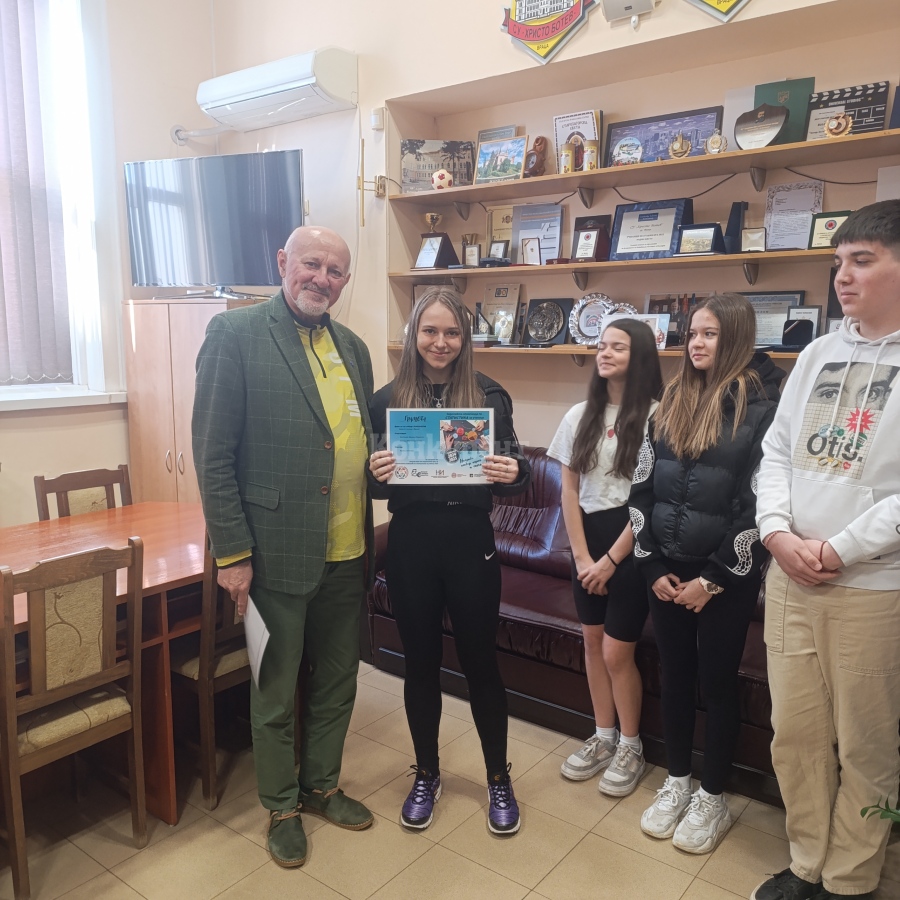 Отлично представяне на СУ \