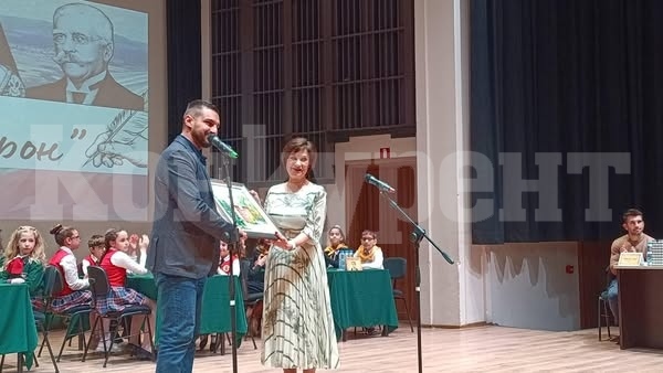 С викторина на знанието и поздравителен концерт, днес НУ “Св. Софроний Врачански” отбелязва своя патронен празник