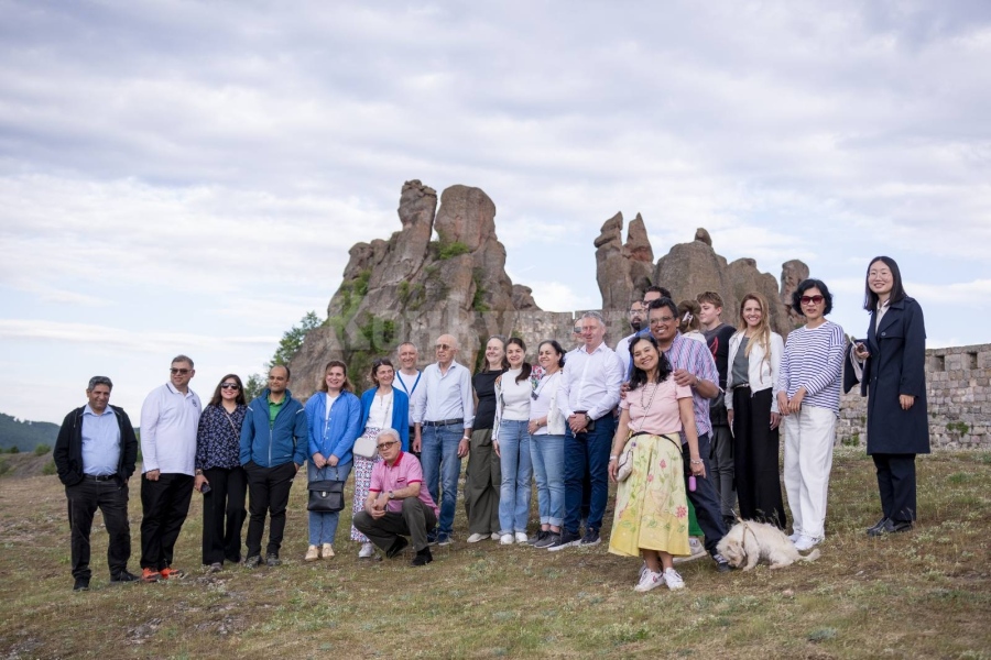 Дипломати от 4 континента посетиха Северозапада по покана на Росица Кирова