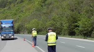 Арестуваха румънски тираджия, карал напушен