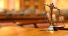 Изправят на съд насилник, бил жена си на улицата, налитал и на полицаи