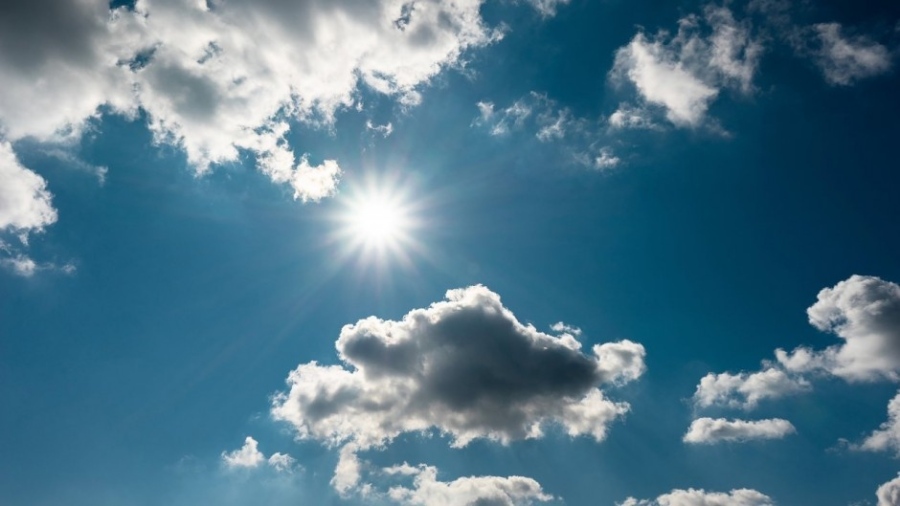 Предимно слънчево в неделя