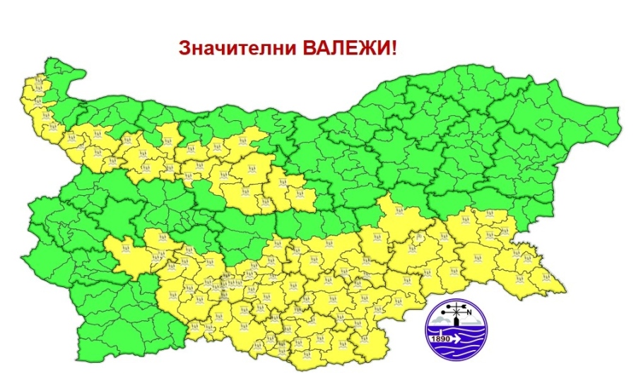 Жълт код за поройни дъждове в половин България