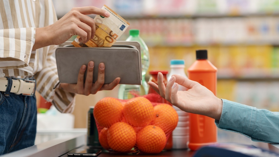 Празнична трапеза без натиск върху бюджета: По-евтин свински врат и пуйка на цени от 2024 г. в Lidl